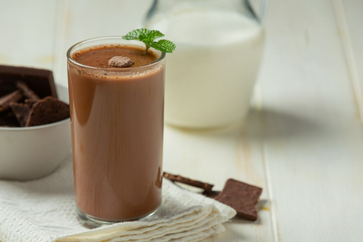 5 Delicious and Healthy Chocolate Drink Recipes